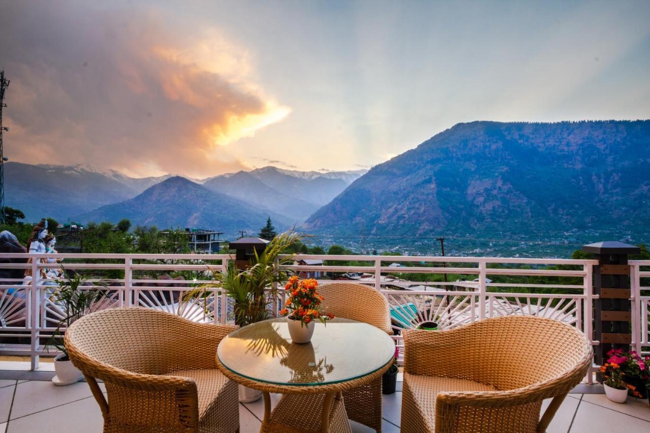 מנאלי Anand Vardhan Resorts מראה חיצוני תמונה