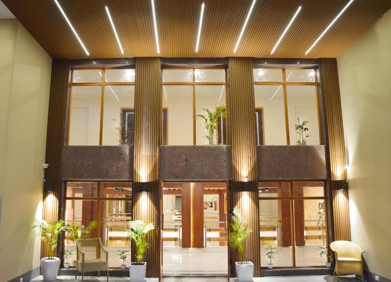 מנאלי Anand Vardhan Resorts מראה חיצוני תמונה